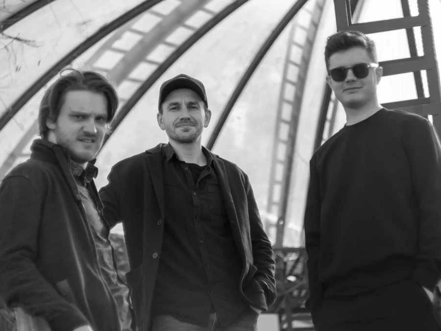 Ti, jenž hledí na měsíc